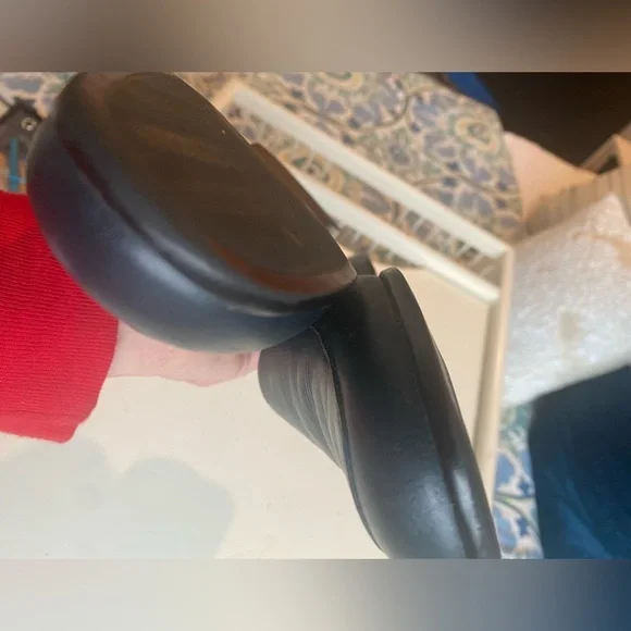 Trotters Jess Navy Blue Women's Slip On Comfort Leather Loafer, size 9 N - Picture 9 of 14